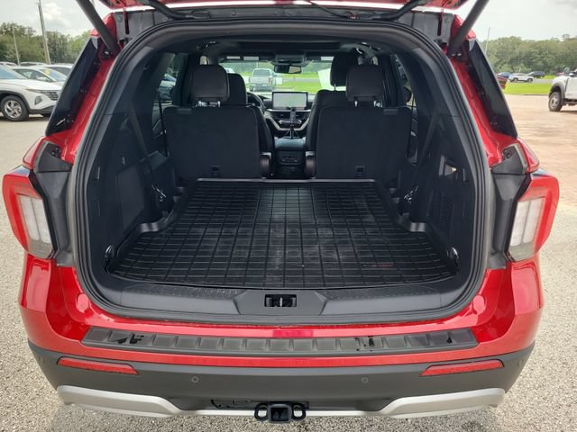 Used 2026 Ford Explorer Platinum RWD image 10