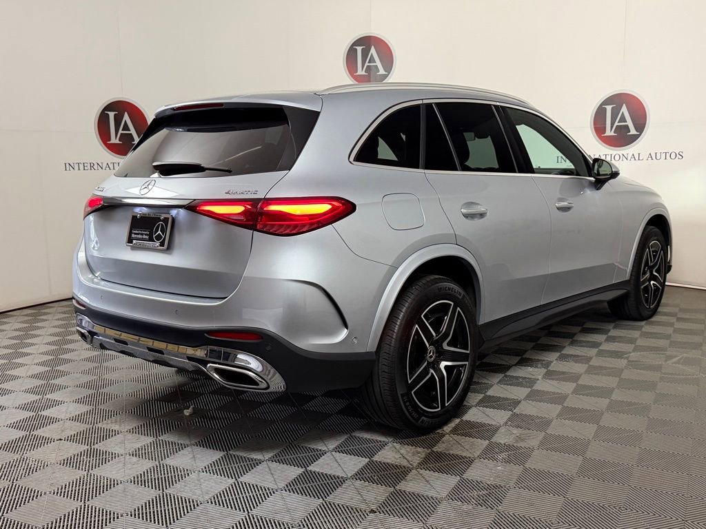 Used 2025 Mercedes-Benz GLC 300 4MATIC image 8