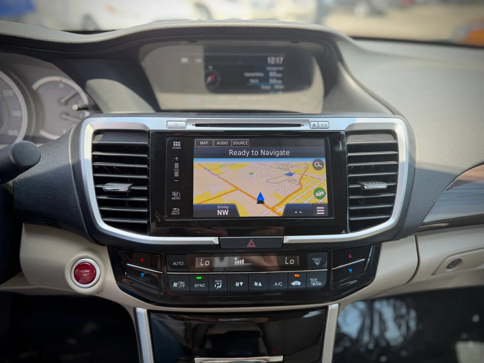 Used 2017 Honda Accord EX-L image 16