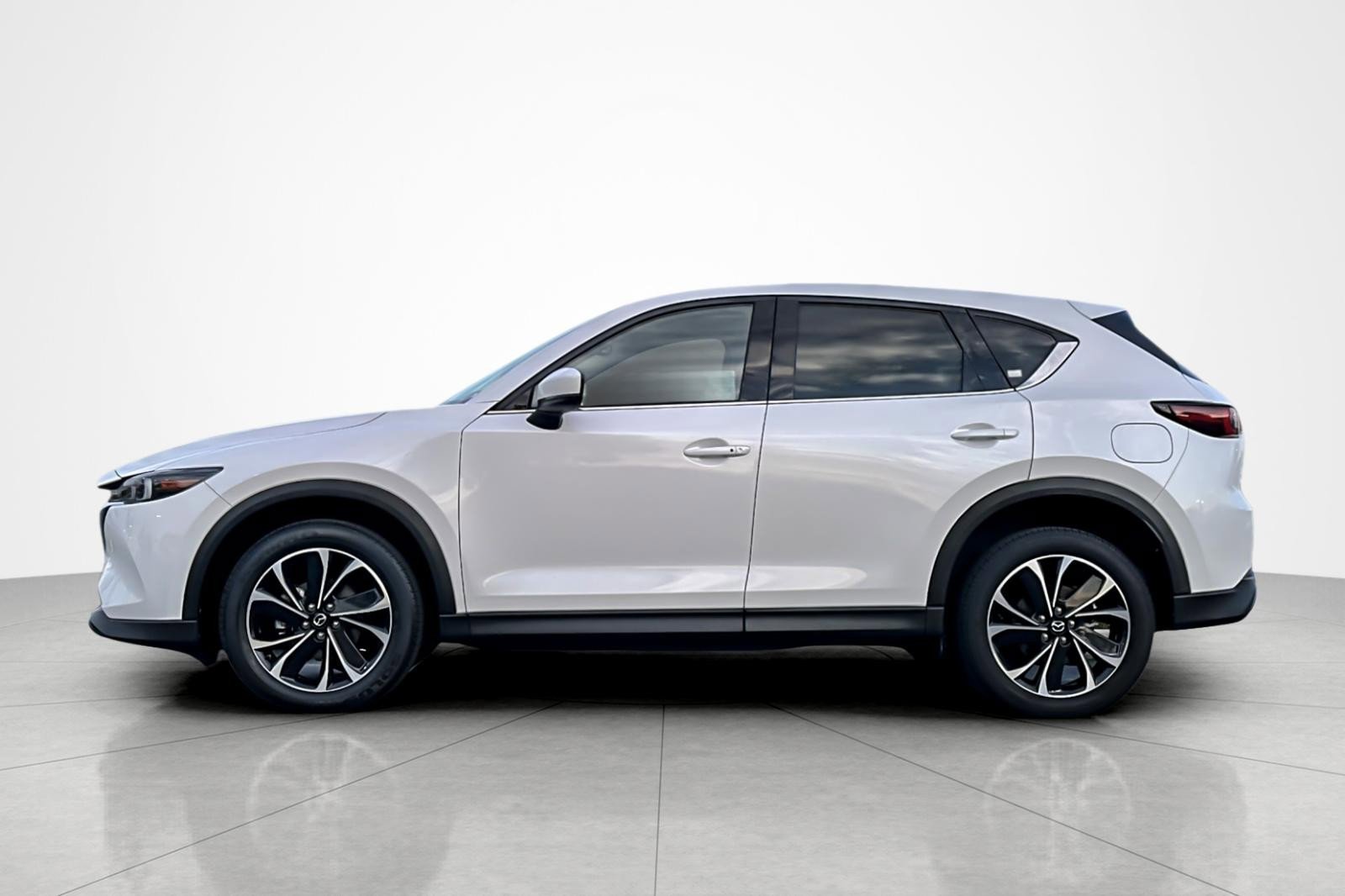 Used 2022 MAZDA CX-5 AWD 2.5 S w/ Premium Package image 2