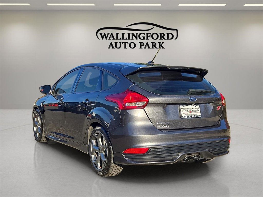 Used 2018 Ford Focus ST image 6