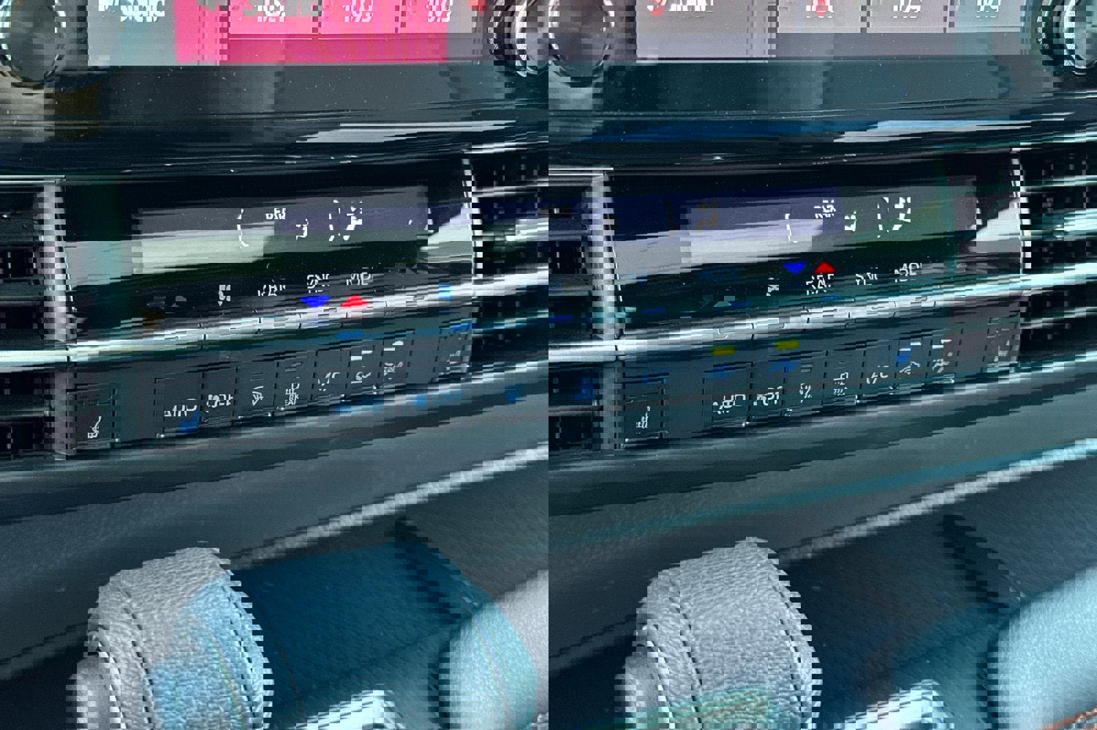 Certified 2021 Toyota Sienna XSE image 22