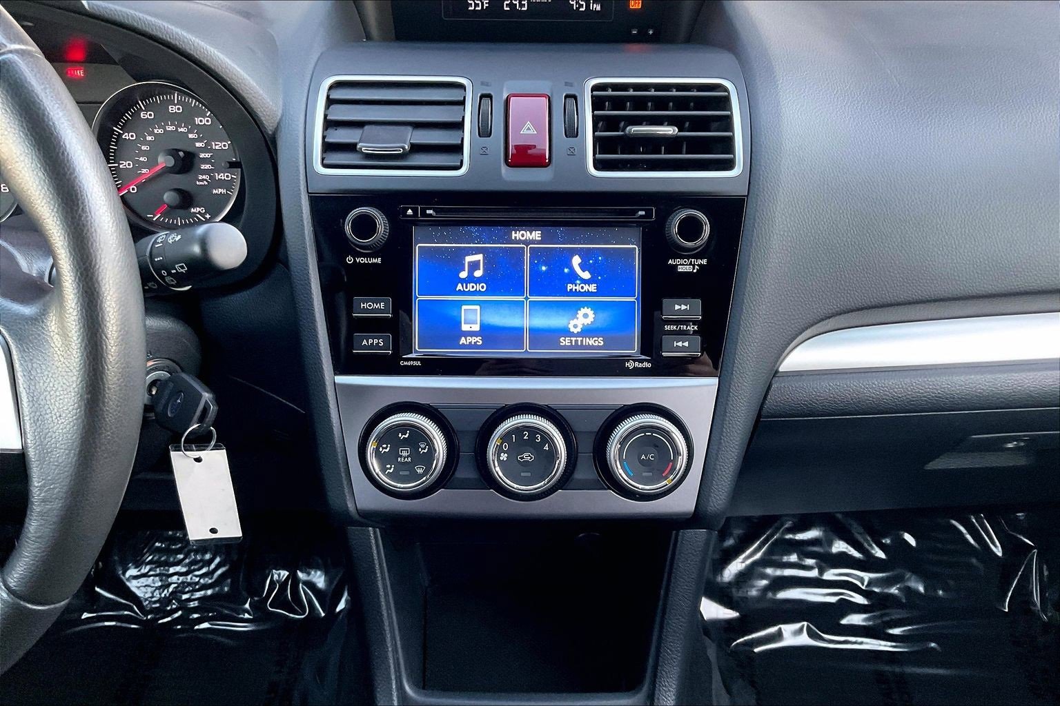 Used 2016 Subaru Crosstrek 2.0i Premium image 9