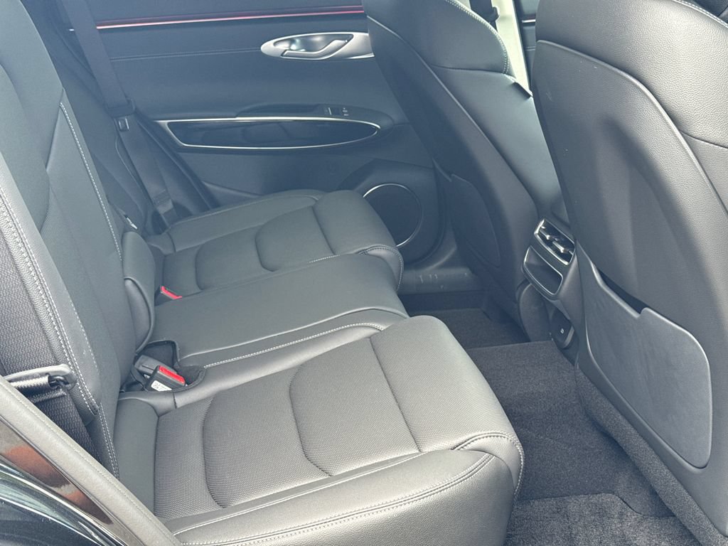 New 2027 Genesis GV70 2.5T AWD/4WD image 17