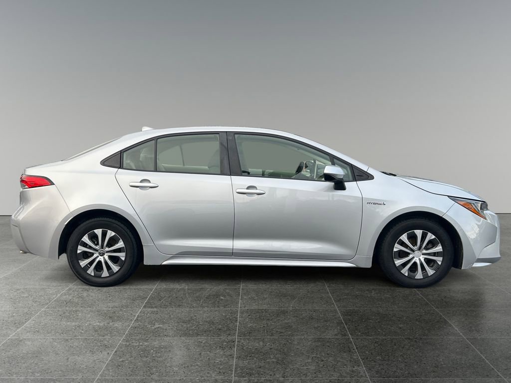 Used 2021 Toyota Corolla LE image 8