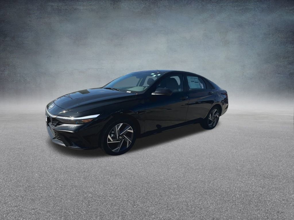 Used 2025 Hyundai Elantra Sport image 9