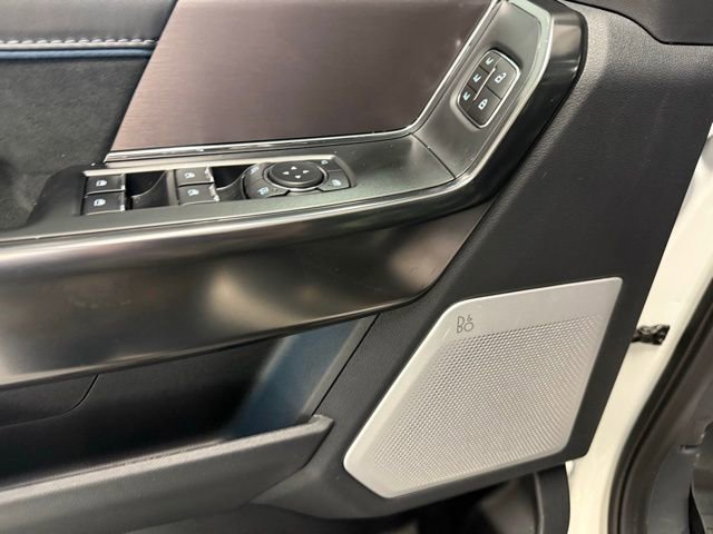New 2025 Ford F150 Platinum w/ Equipment Group 702A High image 14