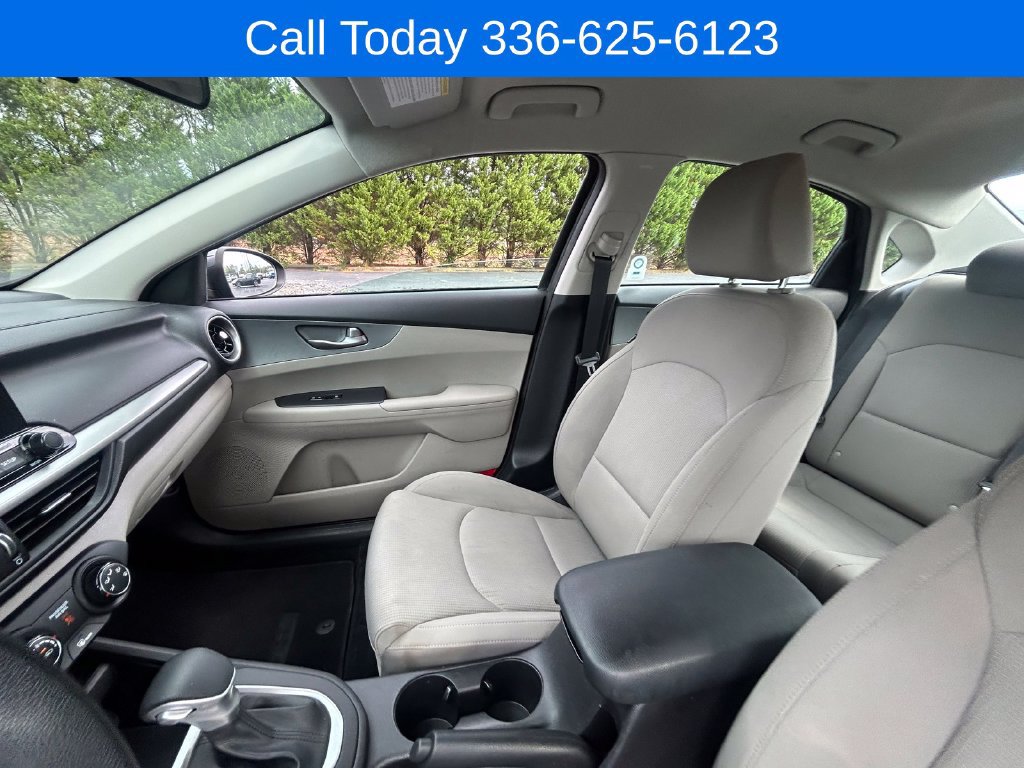 Used 2021 Kia Forte LXS FWD image 20