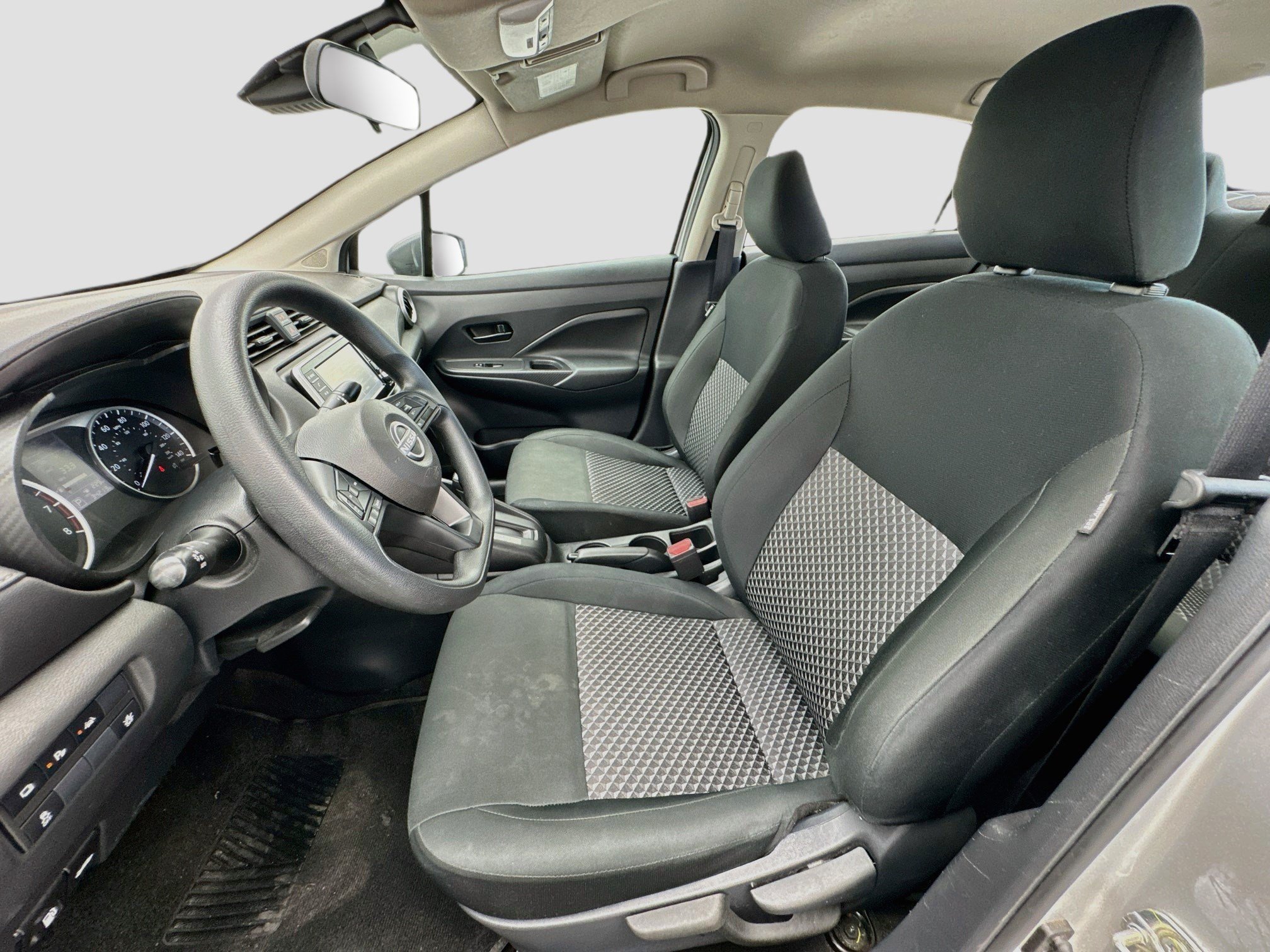 Used 2024 Nissan Versa S FWD image 13