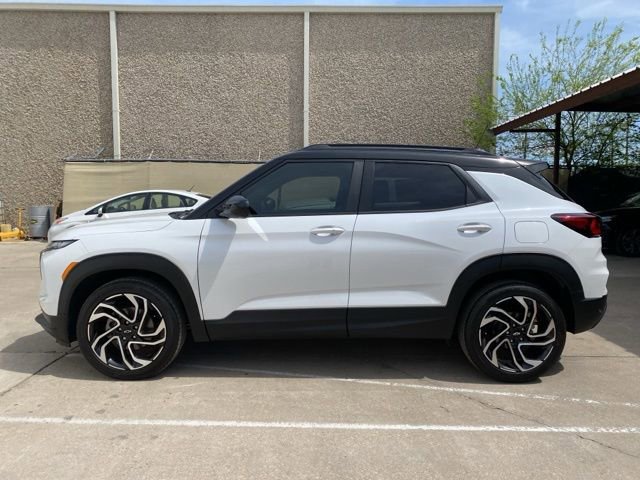 Used 2025 Chevrolet TrailBlazer RS w/ Convenience Package image 2