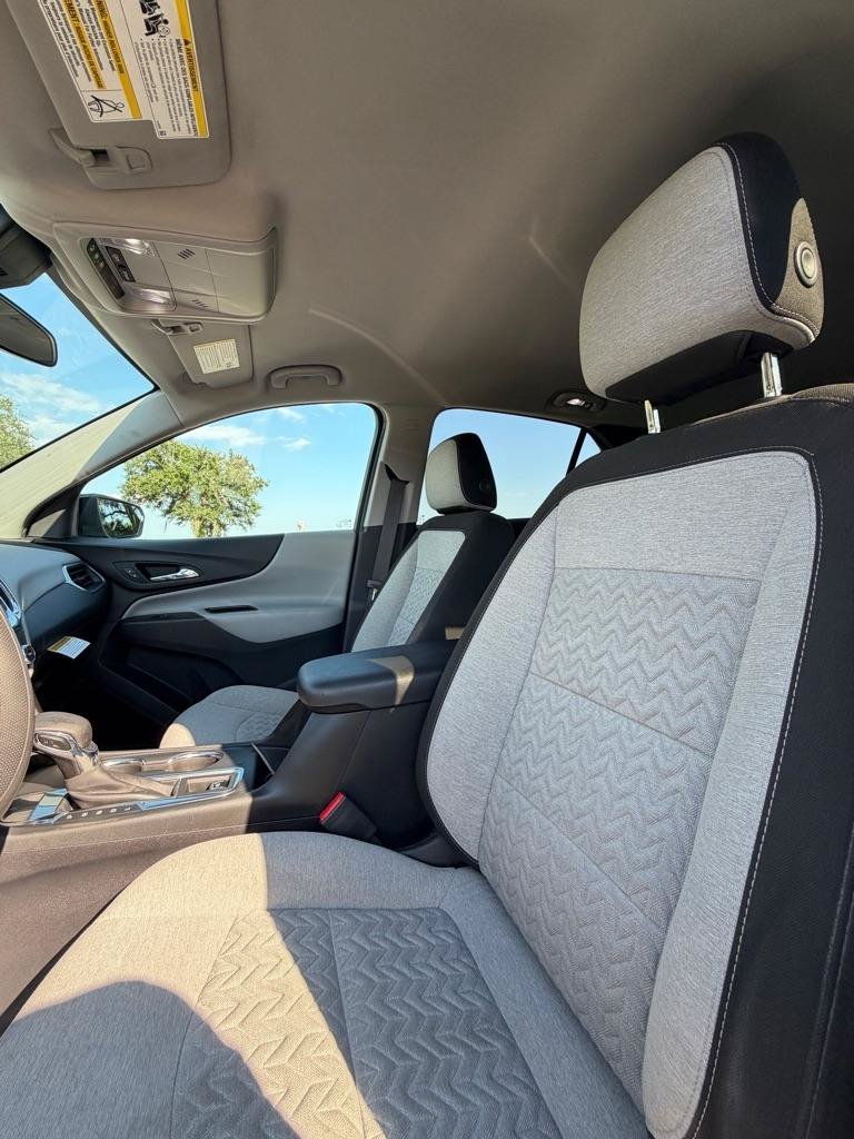 Used 2023 Chevrolet Equinox LS w/ LS Convenience Package FWD image 10