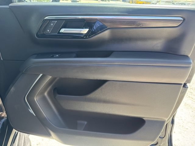 Used 2025 Chevrolet Tahoe LT AWD/4WD image 25