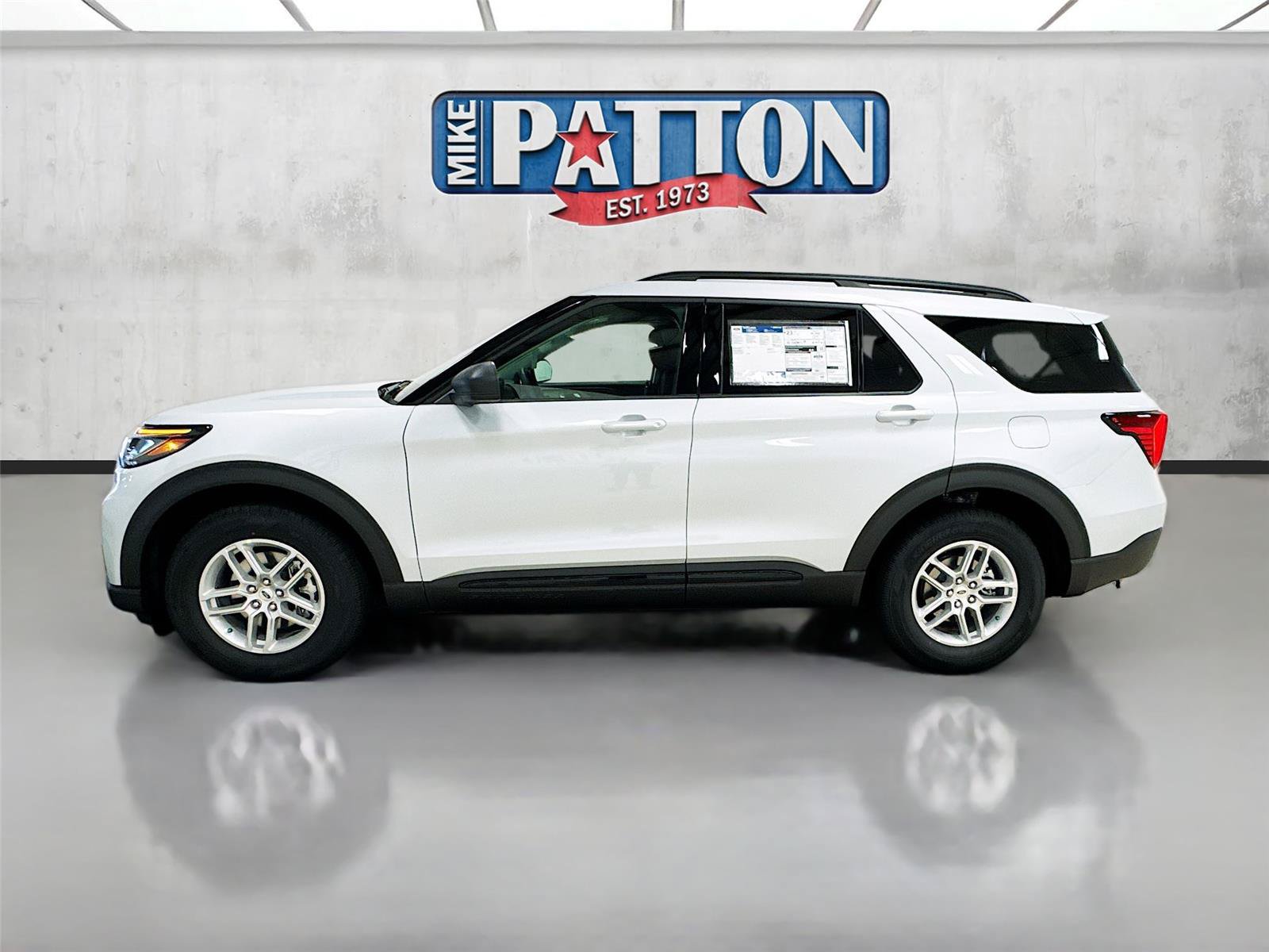 New 2026 Ford Explorer Active AWD/4WD image 4