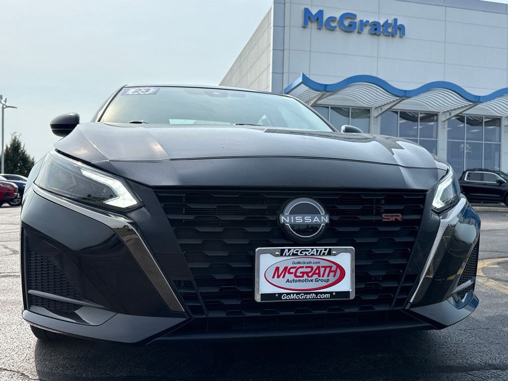 Used 2023 Nissan Altima 2.5 SR AWD/4WD image 13