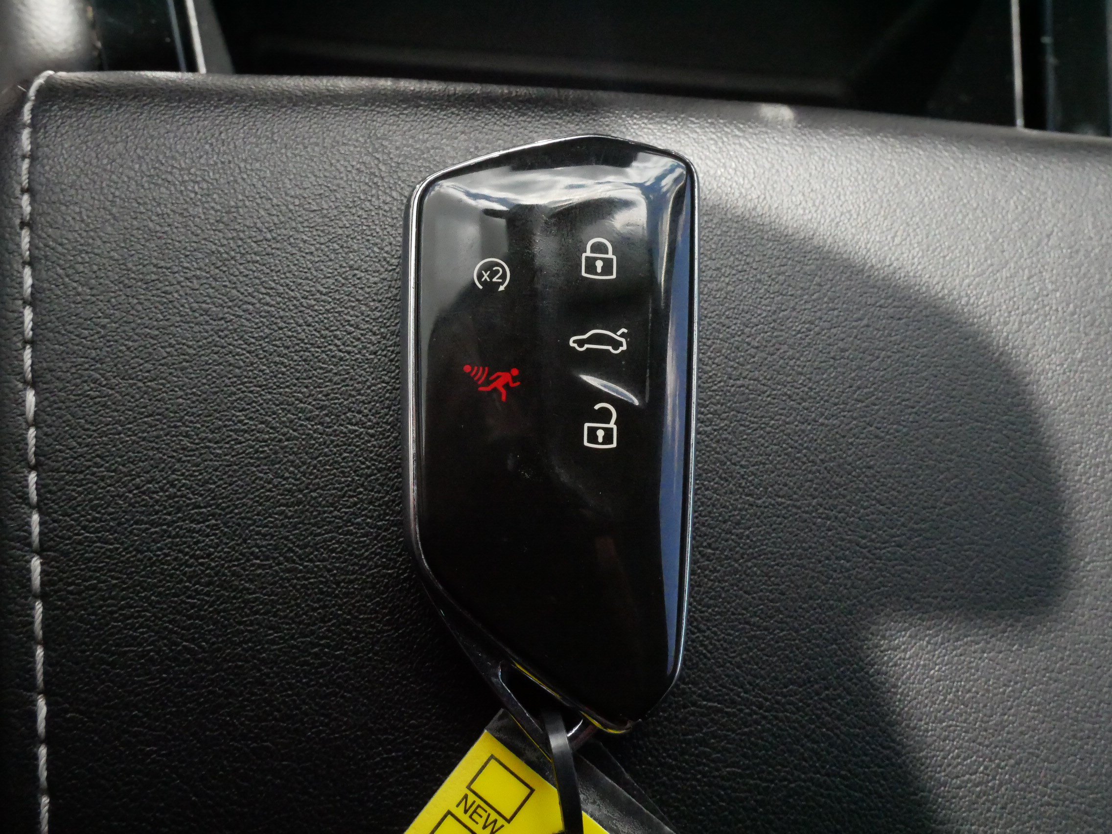 Certified 2024 Volkswagen Atlas SEL AWD/4WD image 33