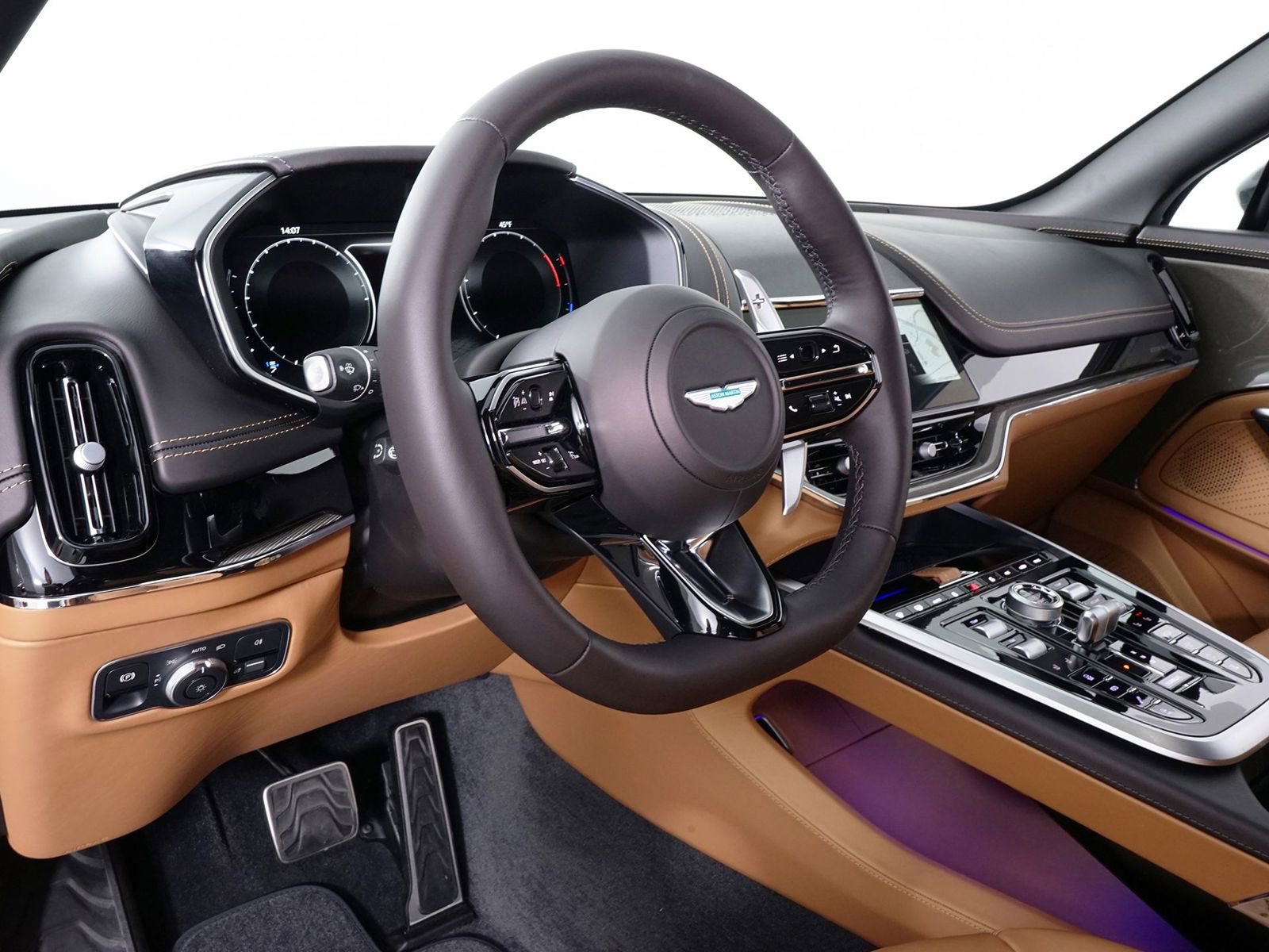 New 2026 Aston Martin DBX 707 image 22