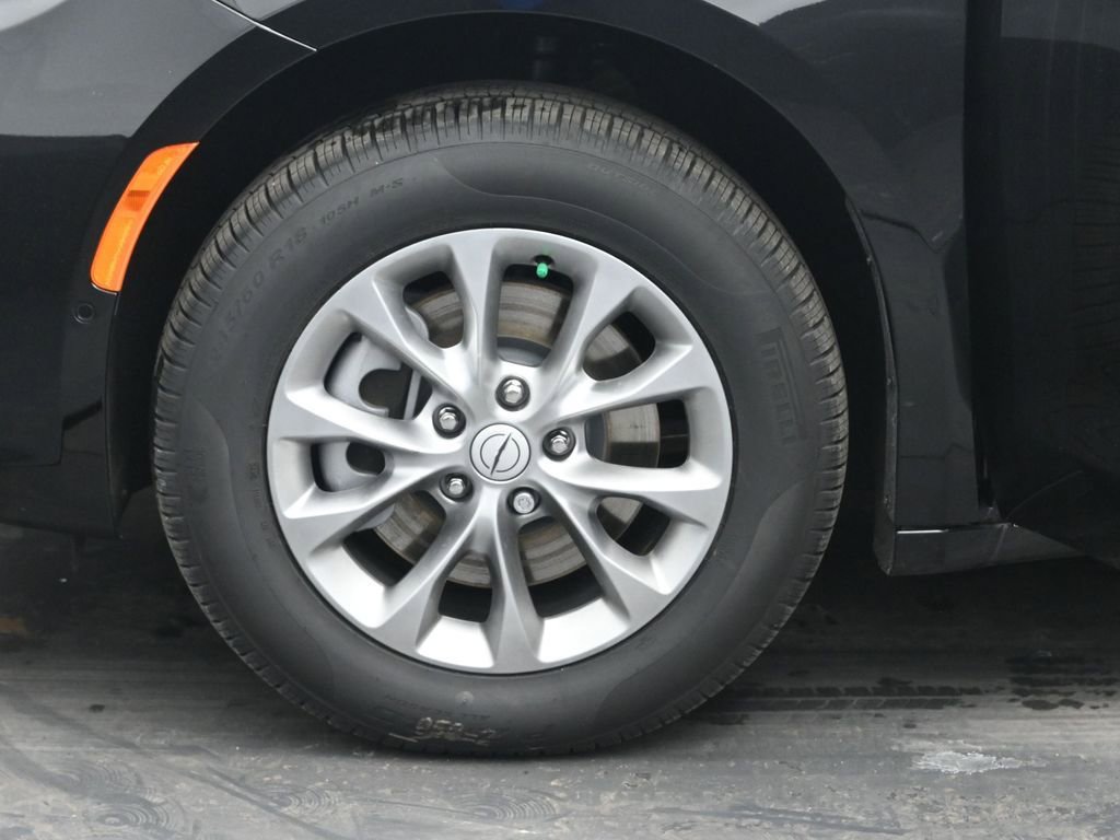 New 2026 Chrysler Pacifica Select AWD/4WD image 30