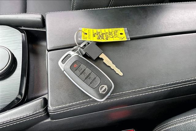 Used 2023 Nissan Rogue SL AWD/4WD image 35