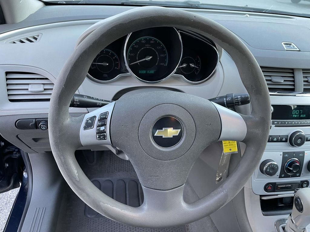 Used 2011 Chevrolet Malibu LS image 17