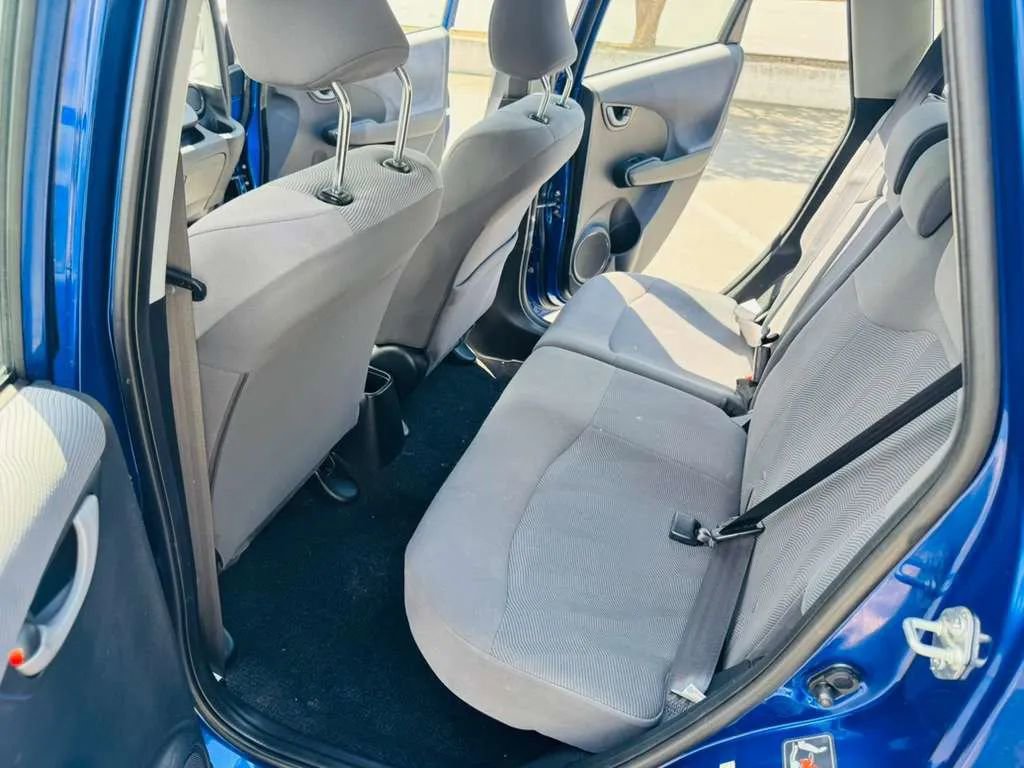 Used 2010 Honda Fit image 10