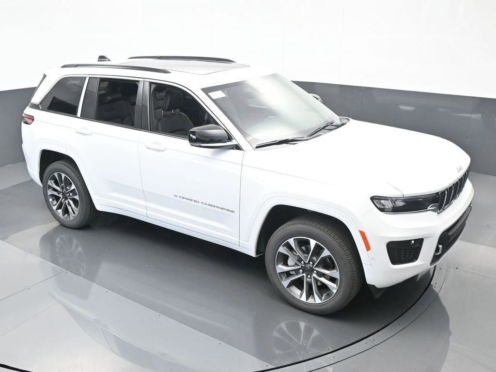 Used 2024 Jeep Grand Cherokee Overland image 48