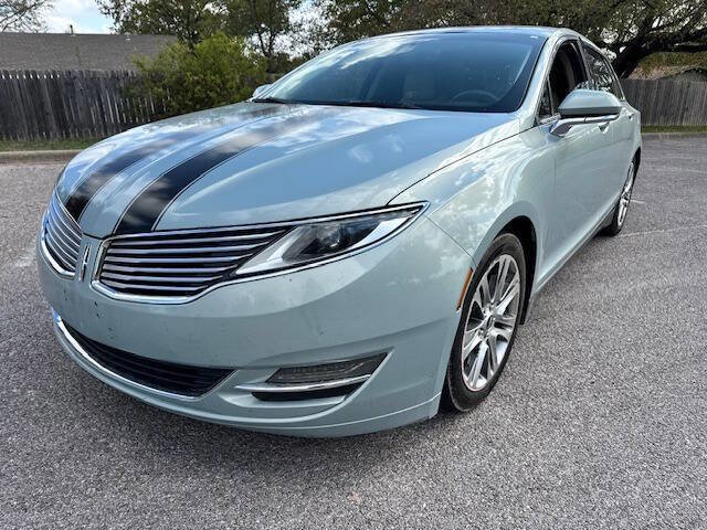 Used 2014 Lincoln MKZ Hybrid w/ Equipment Group 201A Select FWD image 3