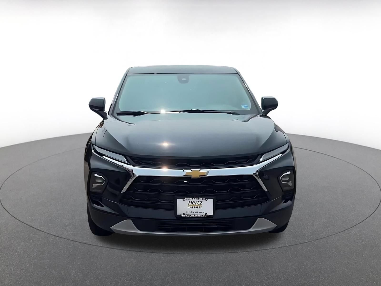 Used 2025 Chevrolet Blazer LT FWD image 4