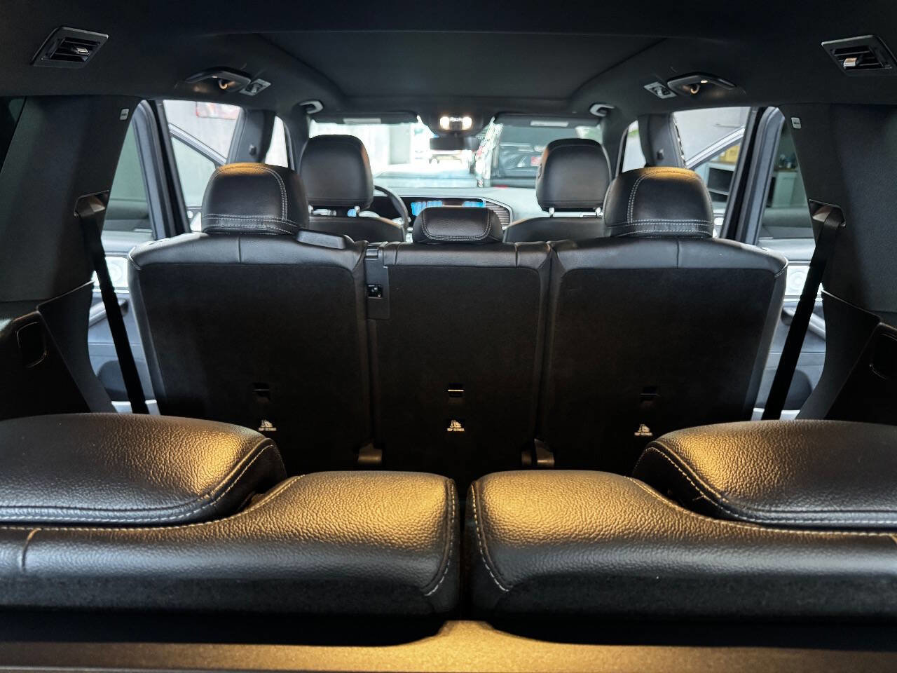 Used 2025 Mercedes-Benz GLS 450 4MATIC image 47