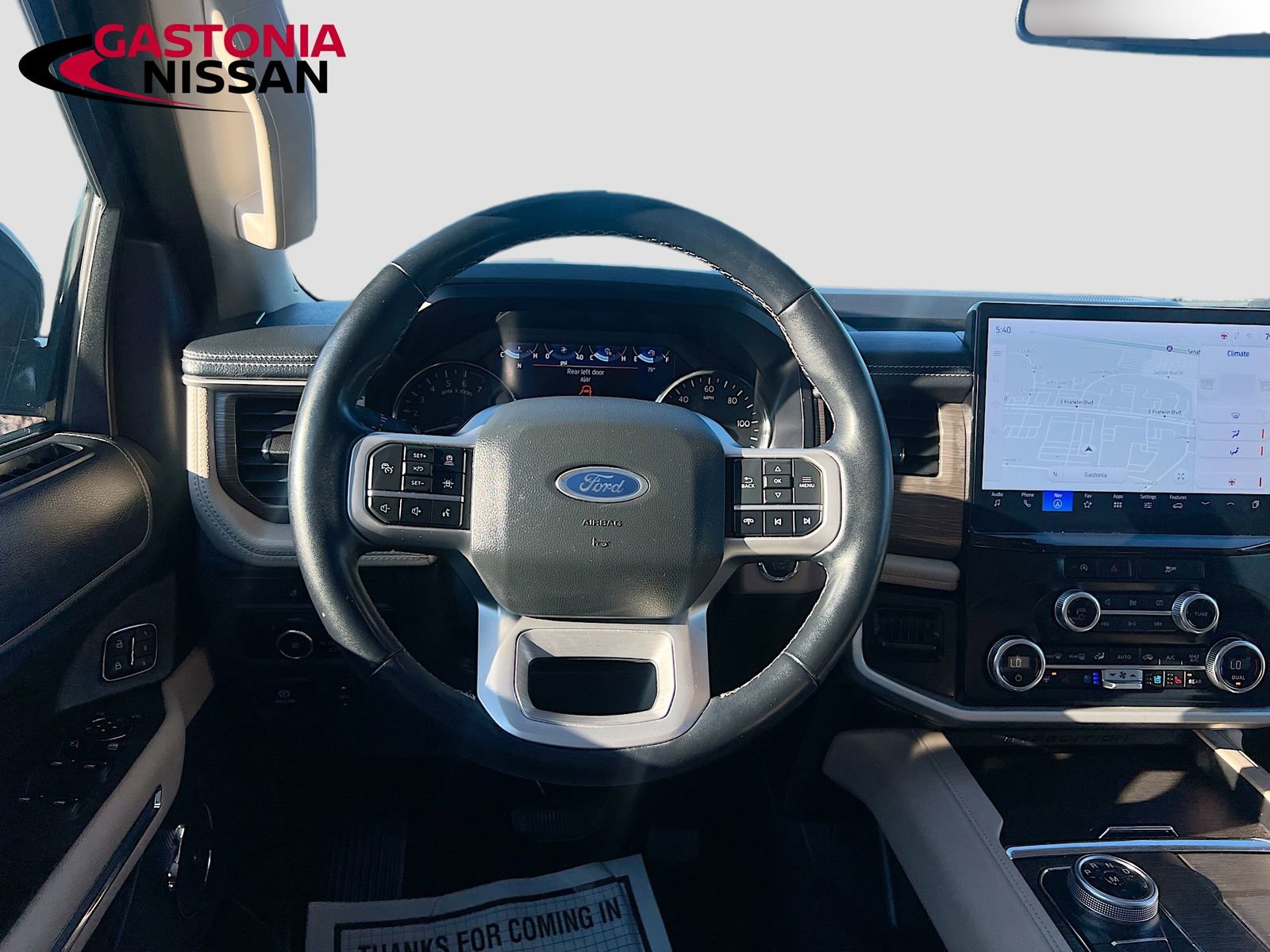 Used 2024 Ford Expedition Max Limited image 31