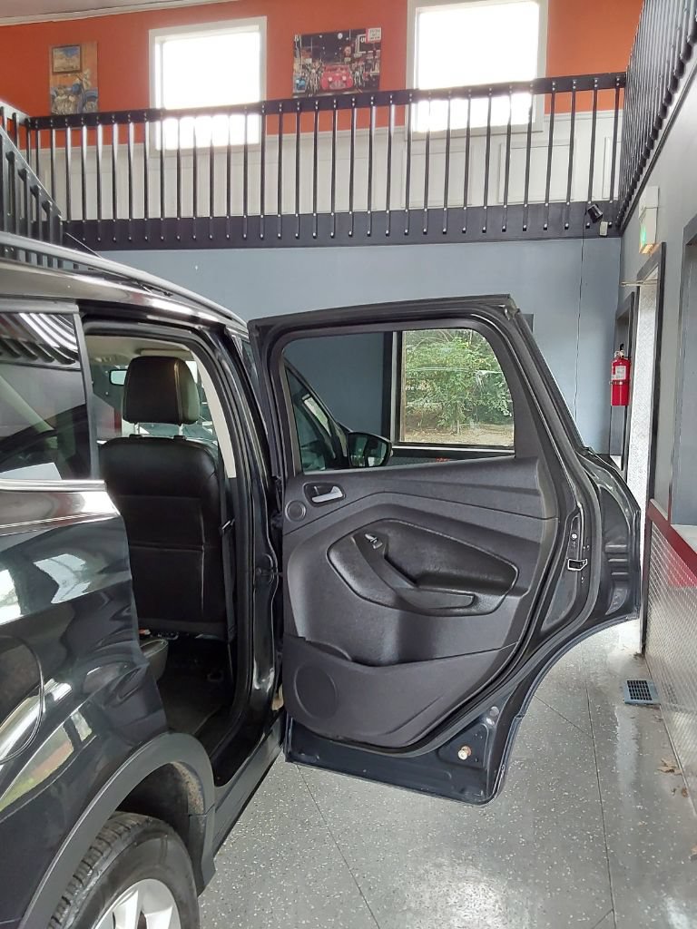 Used 2013 Ford Escape SEL AWD/4WD image 17