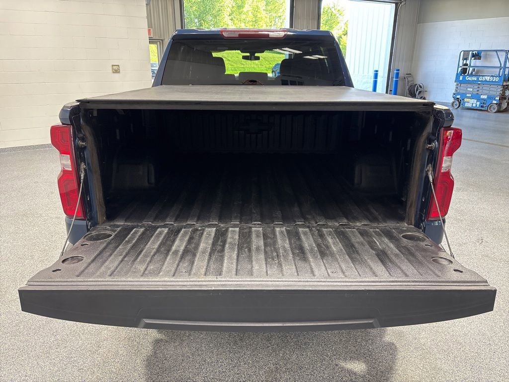 Used 2022 Chevrolet Silverado 1500 Custom AWD/4WD image 32