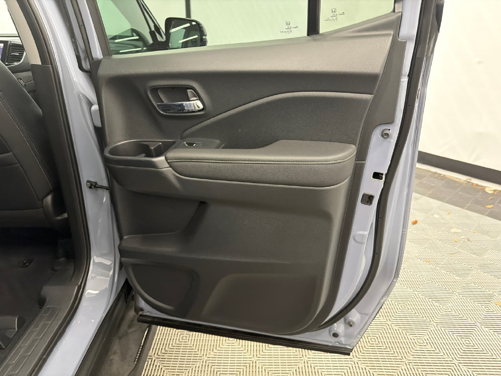 Used 2023 Honda Ridgeline RTL-E image 18
