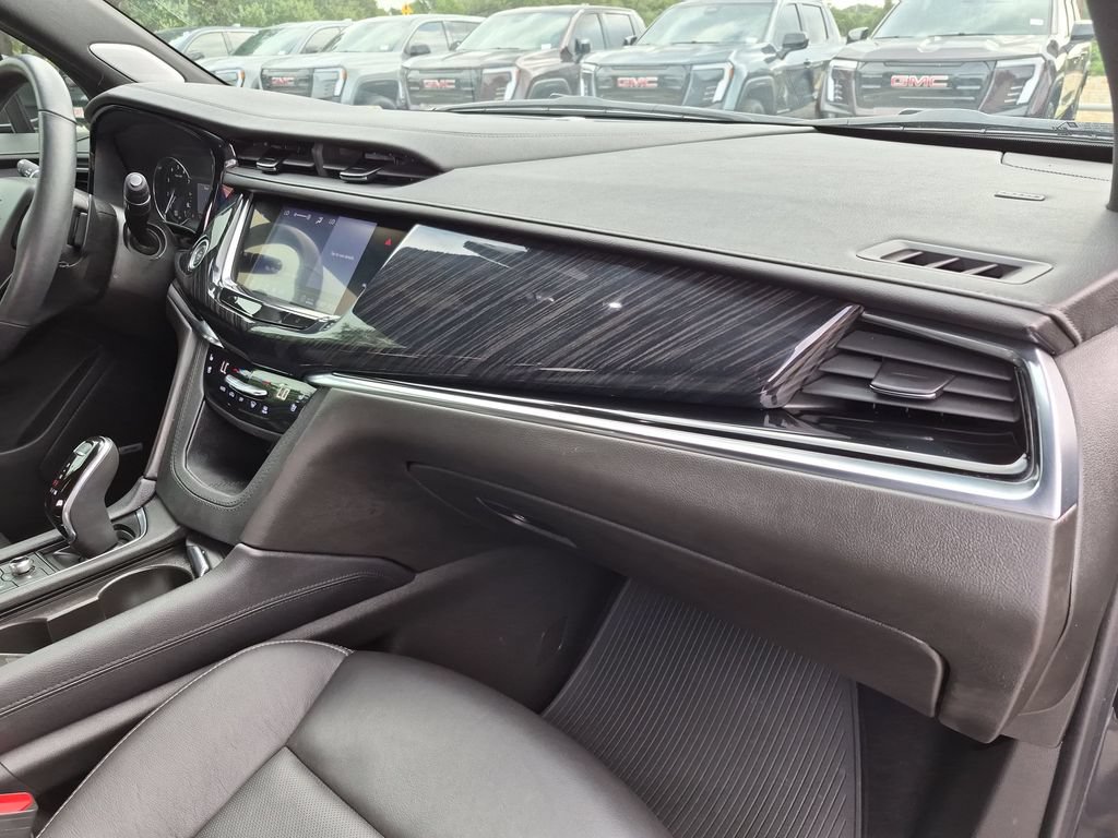 Used 2020 Cadillac XT6 Premium Luxury FWD image 41