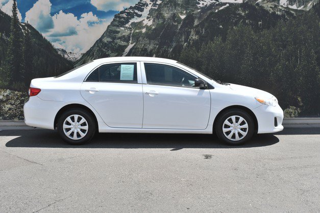 Used 2011 Toyota Corolla FWD image 2