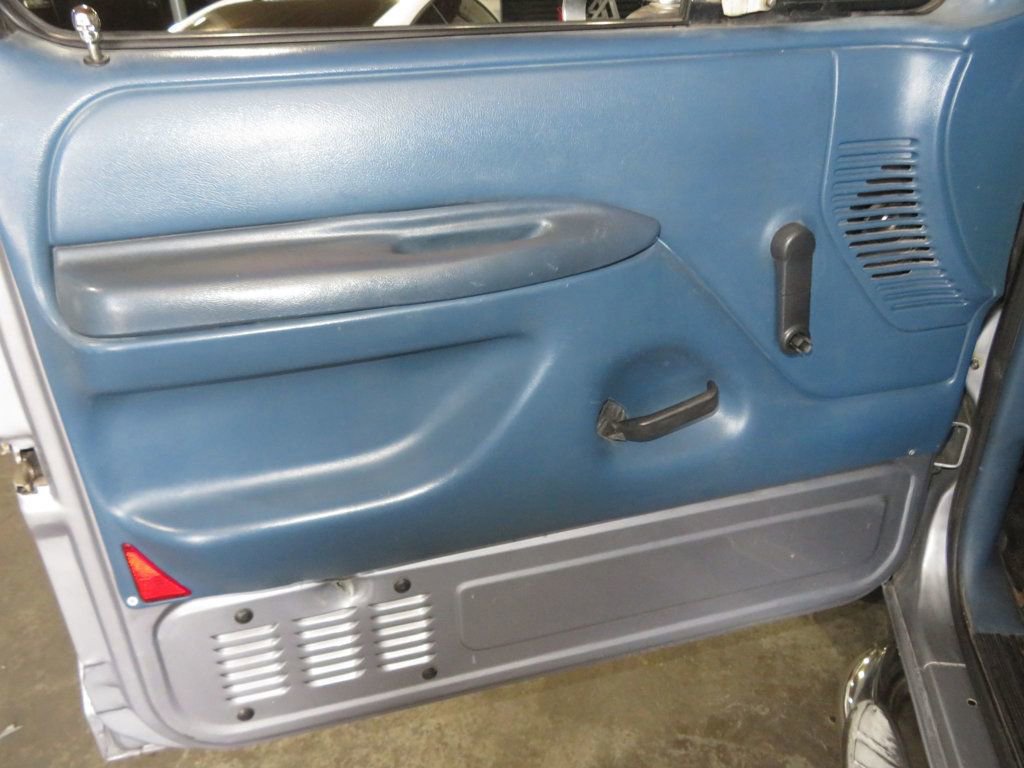 Used 1994 Ford Bronco XL image 17