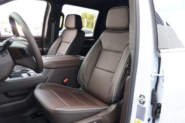 New 2026 GMC Sierra 3500 Denali w/ Denali Reserve Package AWD/4WD image 15