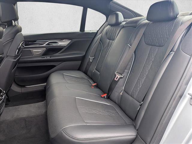 Used 2020 BMW 750i xDrive w/ Executive Package image 19