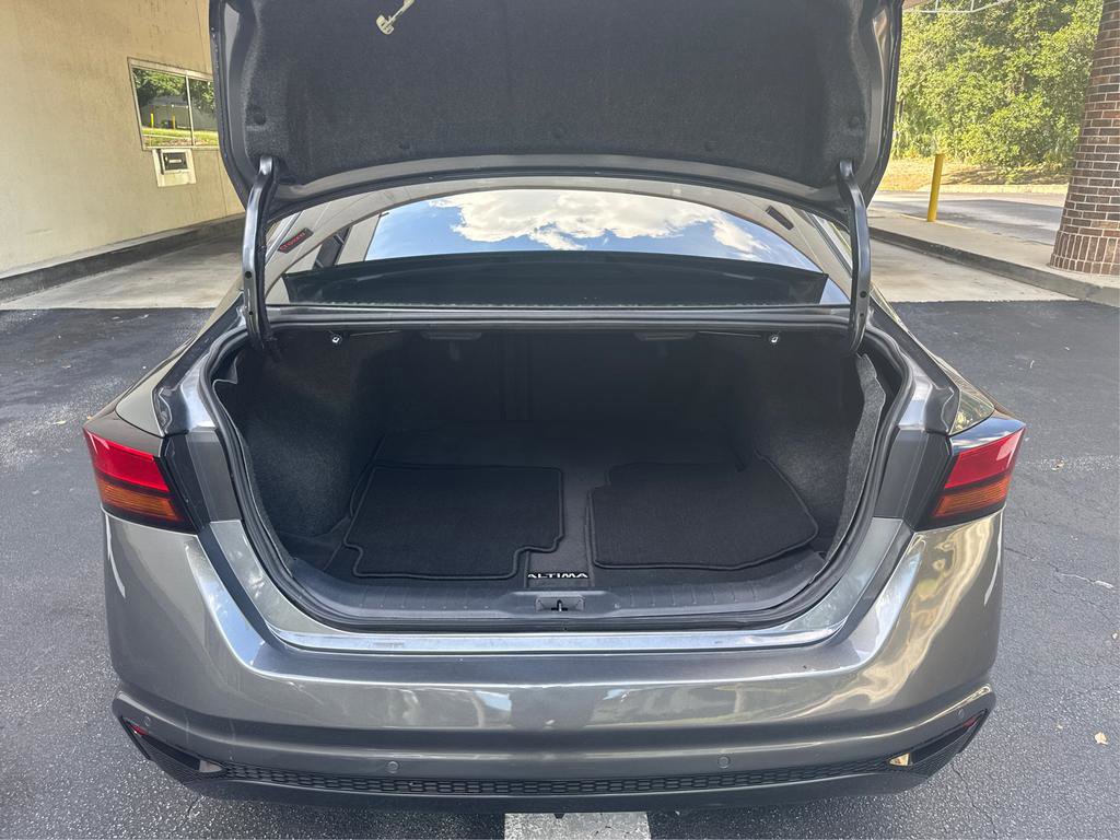 Used 2021 Nissan Altima 2.5 SV FWD image 11