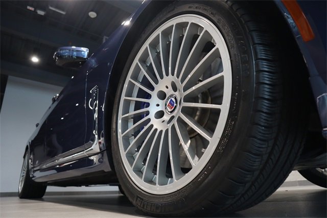 Certified 2022 BMW ALPINA B7 xDrive ALPINA B7 xDrive w/ Luxury Rear Seating Package image 8
