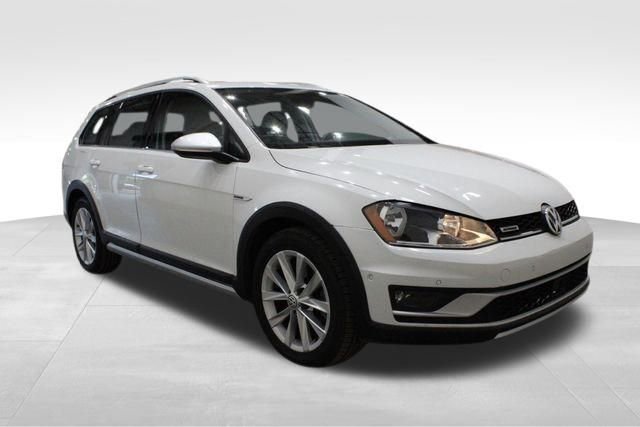 Used 2017 Volkswagen Golf Alltrack SE image 50