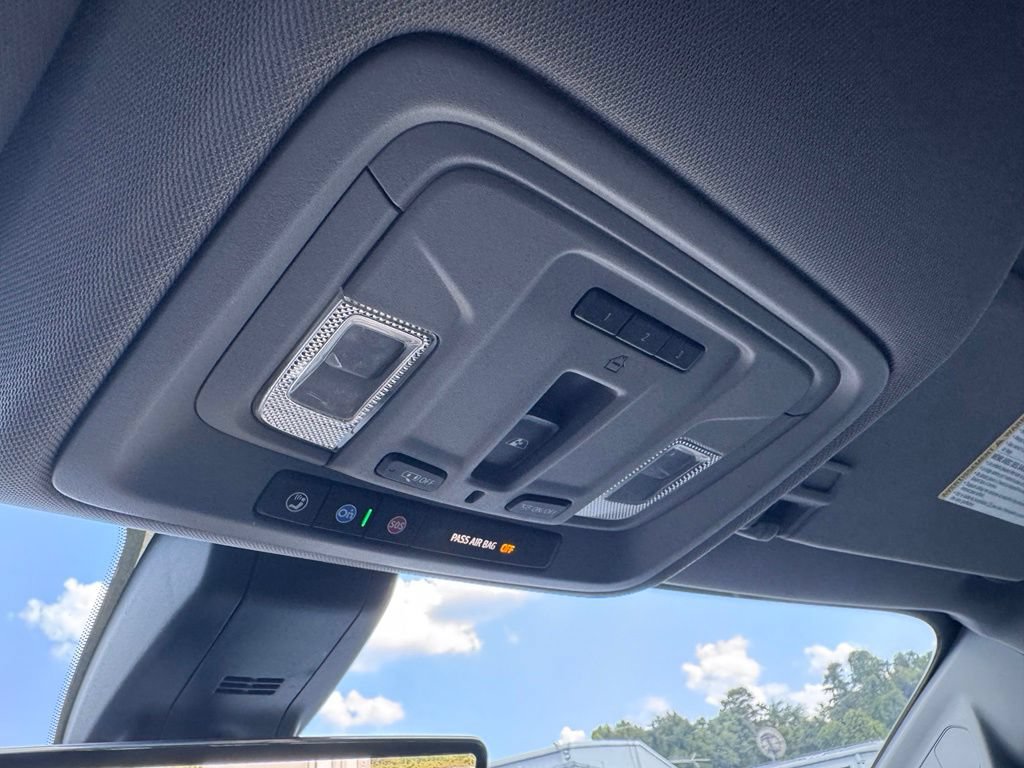Used 2019 Chevrolet Silverado 1500 LTZ w/ LTZ Plus Package AWD/4WD image 35