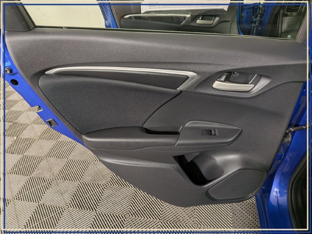 Used 2016 Honda Fit LX image 30