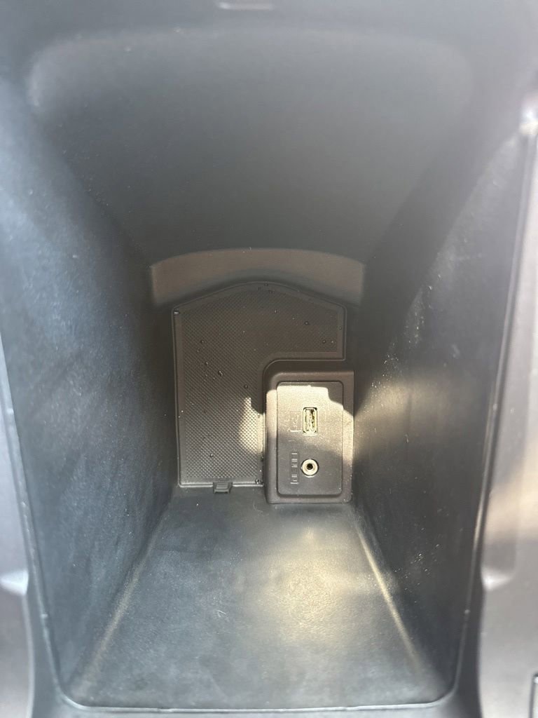 Used 2015 Ford Transit Connect Titanium image 23