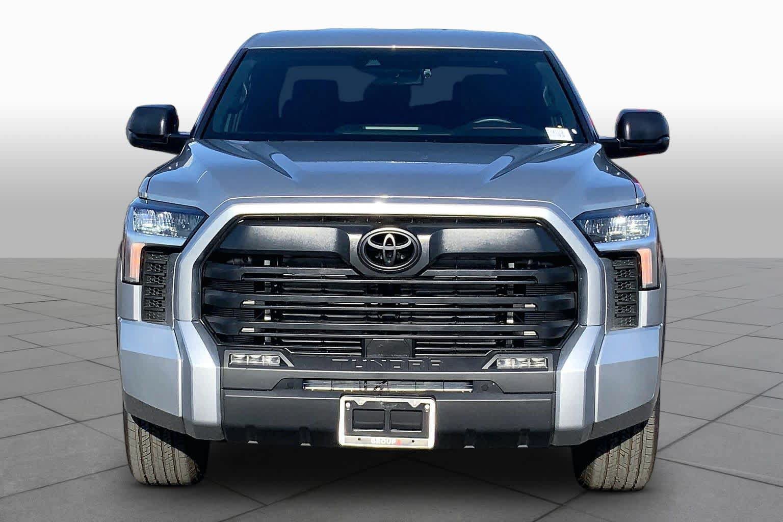 Used 2026 Toyota Tundra SR5 w/ SX Package RWD image 4