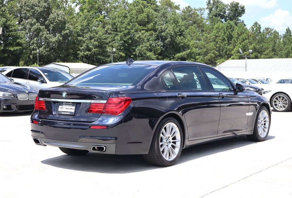 Used 2013 BMW 750Li RWD image 7