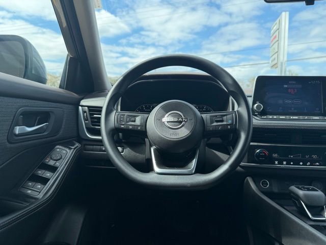 Used 2023 Nissan Rogue SV image 14