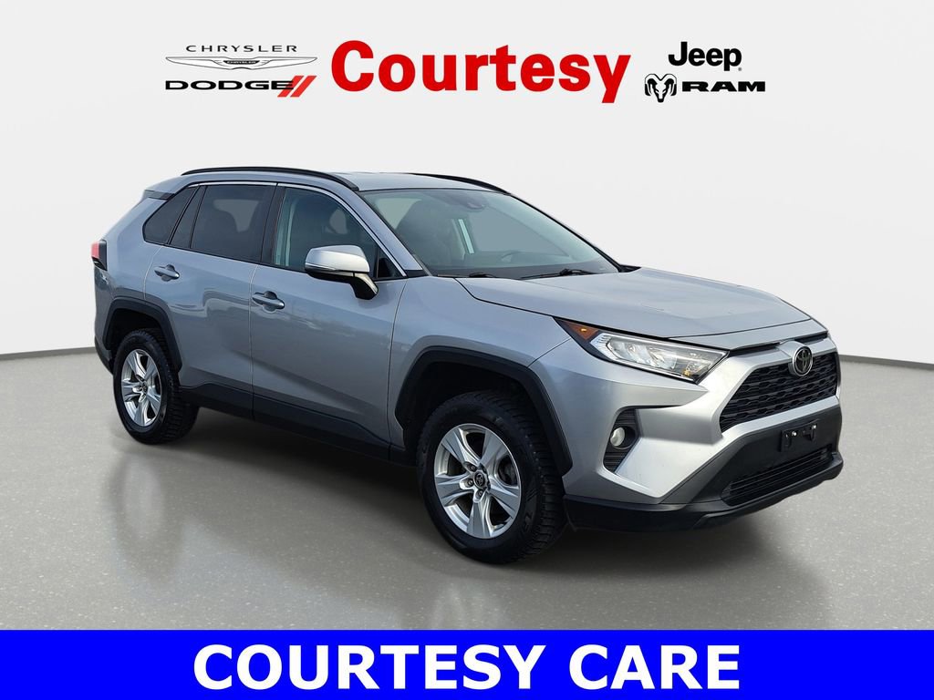 Used 2021 Toyota RAV4 XLE w/ Carpet Mat Package (TMS)