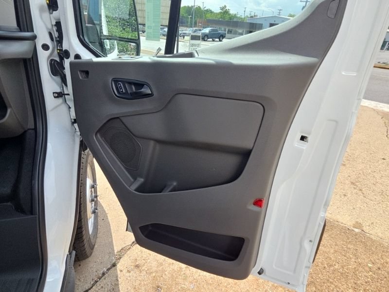 New 2026 Ford Transit 250 148 Medium Roof Extended AWD image 14