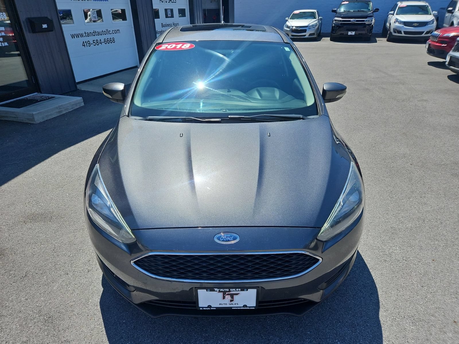 Used 2018 Ford Focus SEL w/ Cold Weather Package FWD image 10