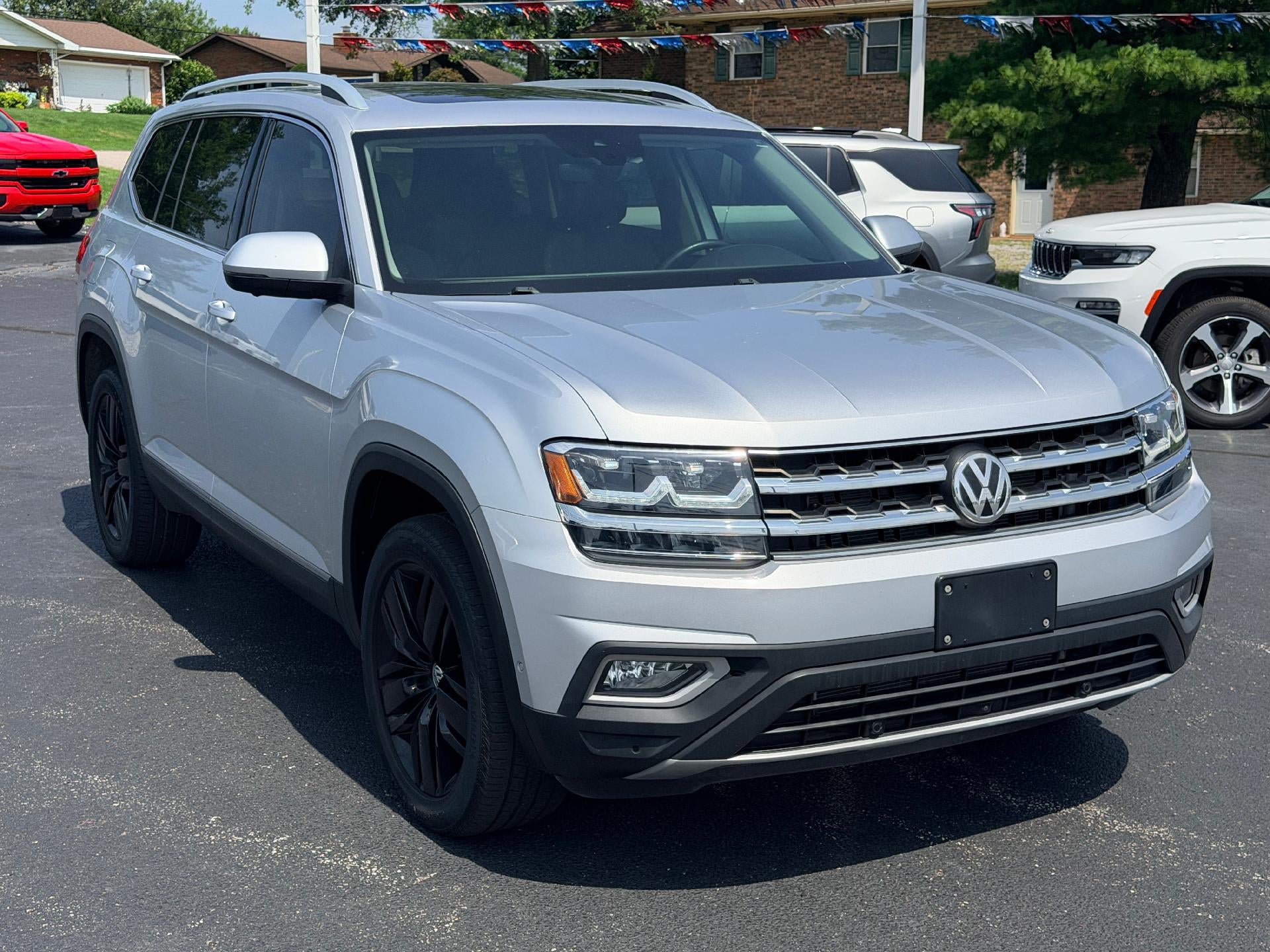 Used 2019 Volkswagen Atlas SEL Premium AWD/4WD image 3